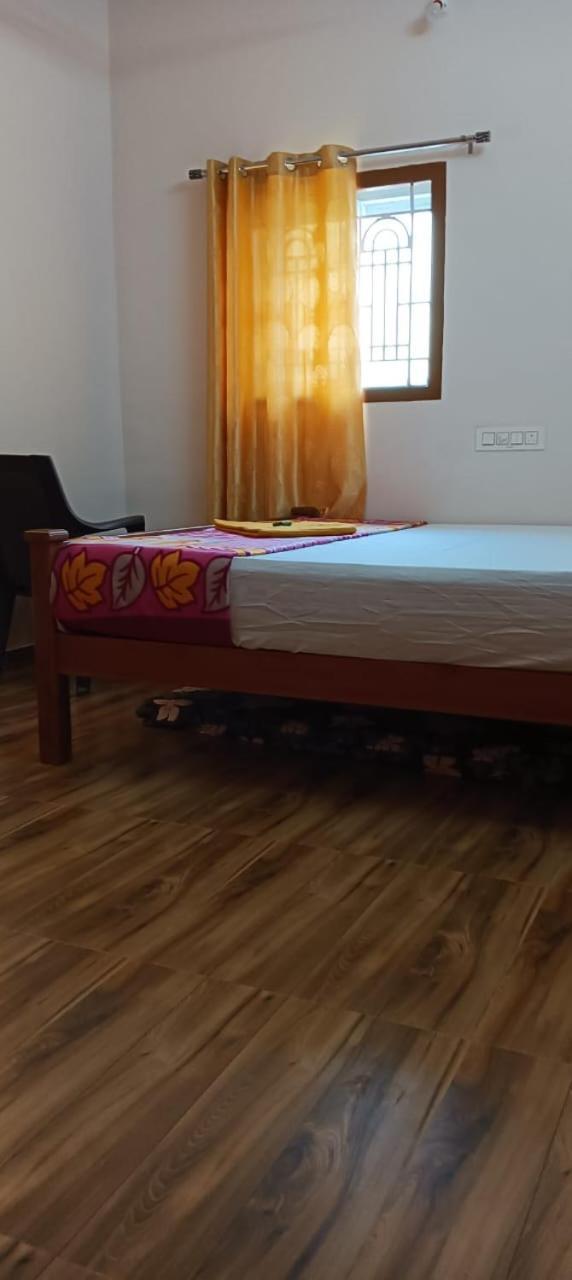 ホテル Kpr Residency Near Isha - Adiyogi Alāndurai エクステリア 写真